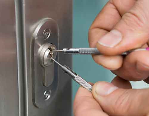 Locksmith in Davie